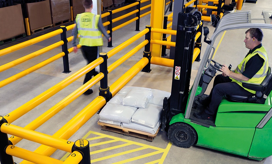 The Correct Way to Drive a Forklift Truck A SAFE